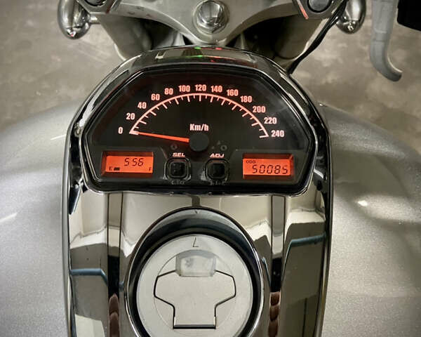 Серый Сузуки VZR 1800, объемом двигателя 1.8 л и пробегом 50 тыс. км за 10999 $, фото 27 на Automoto.ua