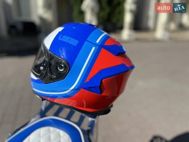 Синий Сузуки VZR 1800, объемом двигателя 1.8 л и пробегом 15 тыс. км за 11900 $, фото 69 на Automoto.ua