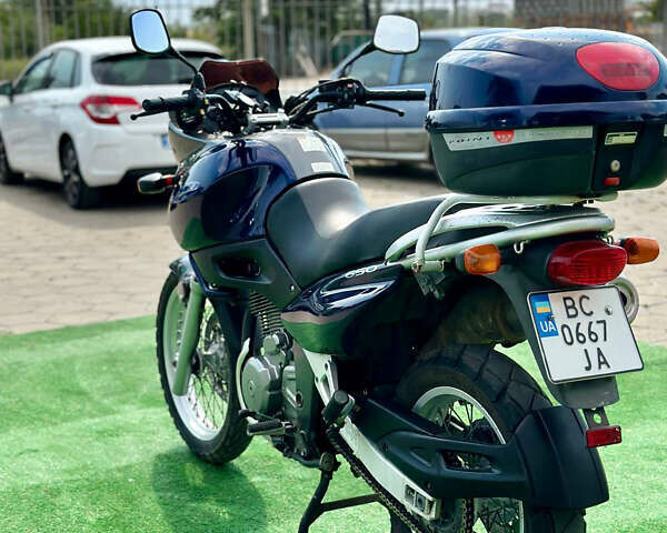 Сузукі XF 650 Freewind, об'ємом двигуна 0.65 л та пробігом 50 тис. км за 3200 $, фото 6 на Automoto.ua