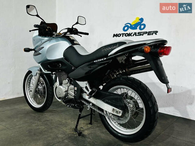 Сузукі XF 650 Freewind, об'ємом двигуна 0 л та пробігом 30 тис. км за 3780 $, фото 1 на Automoto.ua