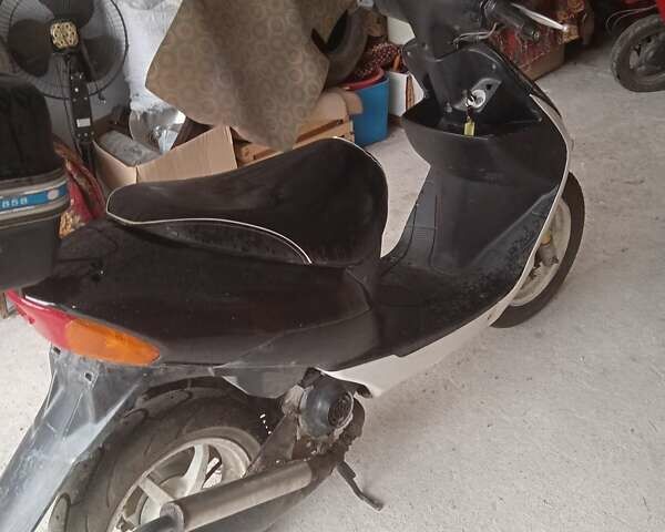 Белый Сузуки ZZ 50, объемом двигателя 0.08 л и пробегом 800 тыс. км за 600 $, фото 9 на Automoto.ua