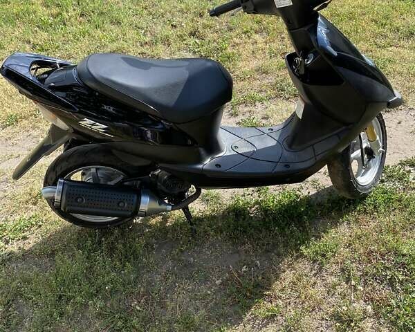 Чорний Сузукі ZZ 50, об'ємом двигуна 0.05 л та пробігом 40 тис. км за 7050 $, фото 1 на Automoto.ua