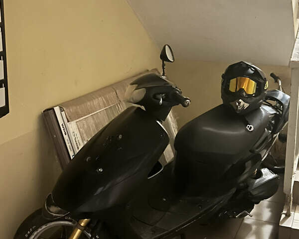 Черный Сузуки ZZ 50, объемом двигателя 0.05 л и пробегом 20 тыс. км за 456 $, фото 2 на Automoto.ua