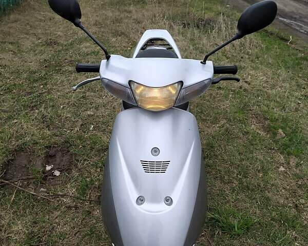 Серый Сузуки ZZ 50, объемом двигателя 0.05 л и пробегом 7 тыс. км за 570 $, фото 1 на Automoto.ua