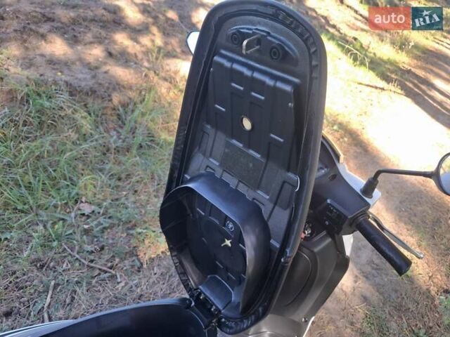 Білий Сім Сімфоні, об'ємом двигуна 0 л та пробігом 4 тис. км за 1500 $, фото 7 на Automoto.ua