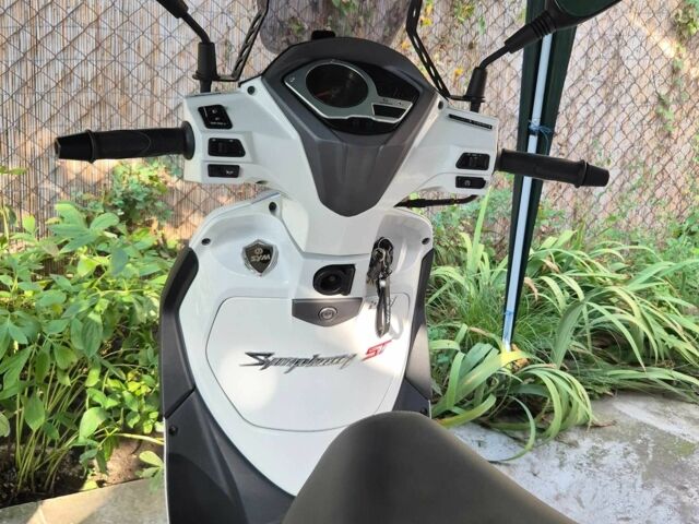 Сім Сімфоні, об'ємом двигуна 0.17 л та пробігом 0 тис. км за 75000 $, фото 2 на Automoto.ua