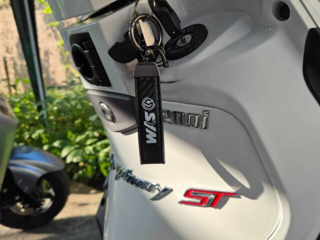 Сім Сімфоні, об'ємом двигуна 0.17 л та пробігом 0 тис. км за 75000 $, фото 5 на Automoto.ua