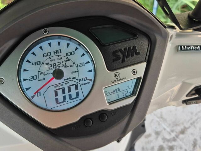 Сім Сімфоні, об'ємом двигуна 0.17 л та пробігом 0 тис. км за 75000 $, фото 4 на Automoto.ua