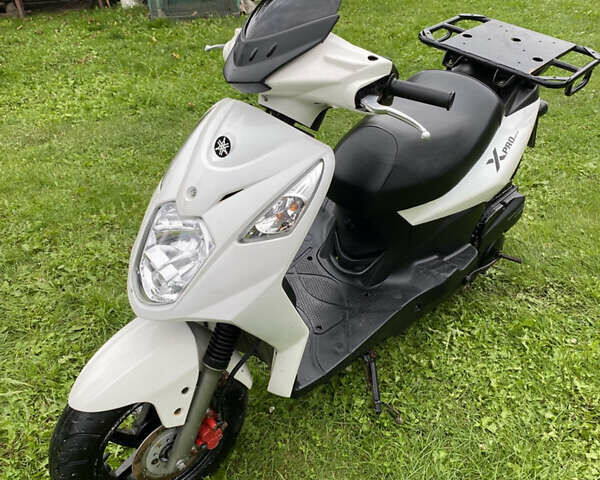 Белый Сим Икс-Про, объемом двигателя 0 л и пробегом 11 тыс. км за 670 $, фото 1 на Automoto.ua