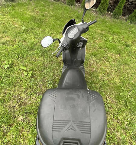 Білий Сім Ікс-Про, об'ємом двигуна 0 л та пробігом 99 тис. км за 790 $, фото 4 на Automoto.ua