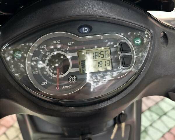Черный Сим Symphony SR 150, объемом двигателя 0.15 л и пробегом 2 тыс. км за 900 $, фото 4 на Automoto.ua