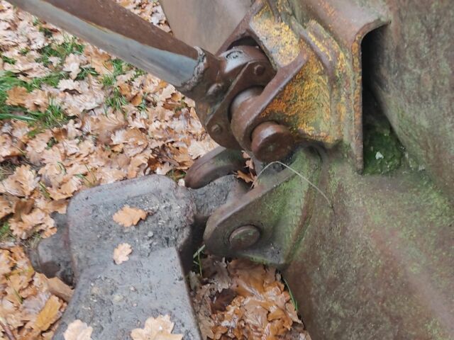 Желтый Т 130, объемом двигателя 1.42 л и пробегом 10 тыс. км за 4039 $, фото 6 на Automoto.ua