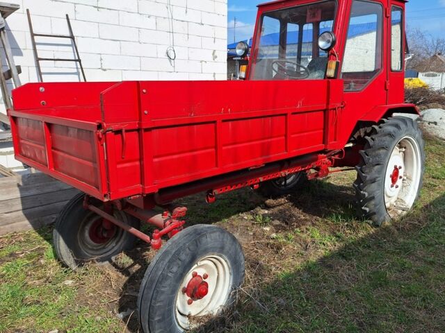 Красный Т 16, объемом двигателя 2070 л и пробегом 0 тыс. км за 3200 $, фото 2 на Automoto.ua