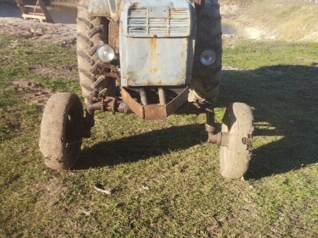 Сірий Т 40, об'ємом двигуна 4.15 л та пробігом 10 тис. км за 1700 $, фото 1 на Automoto.ua