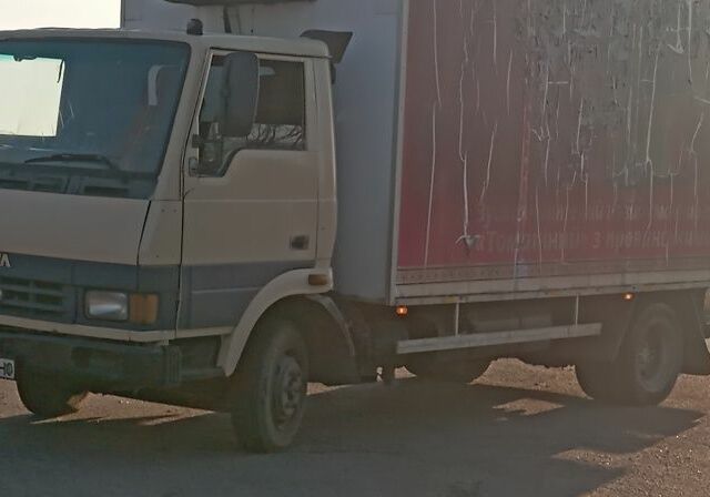 TATA 613, объемом двигателя 5.68 л и пробегом 0 тыс. км за 8000 $, фото 3 на Automoto.ua