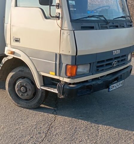 TATA 613, объемом двигателя 5.68 л и пробегом 0 тыс. км за 8000 $, фото 5 на Automoto.ua