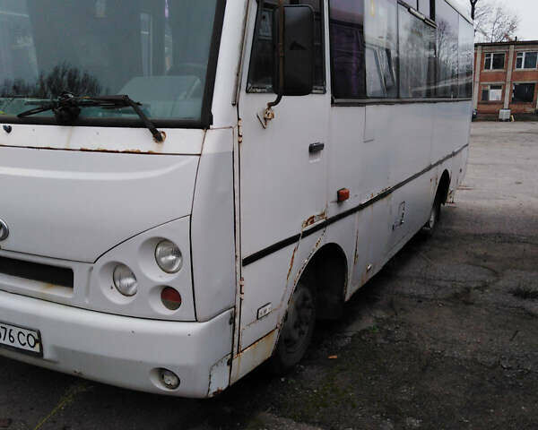 Белый TATA А079, объемом двигателя 5.68 л и пробегом 100 тыс. км за 5000 $, фото 2 на Automoto.ua