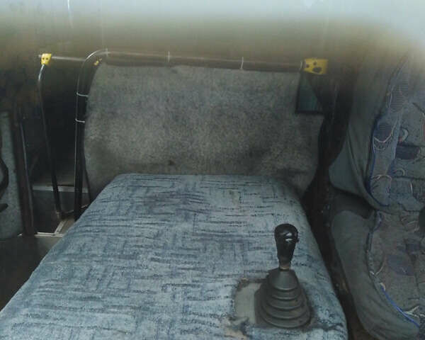 Белый TATA А079, объемом двигателя 5.68 л и пробегом 100 тыс. км за 5000 $, фото 5 на Automoto.ua