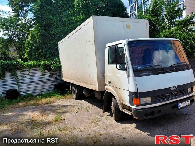 Білий TATA ЛПТ, об'ємом двигуна 5.7 л та пробігом 0 тис. км за 6000 $, фото 1 на Automoto.ua