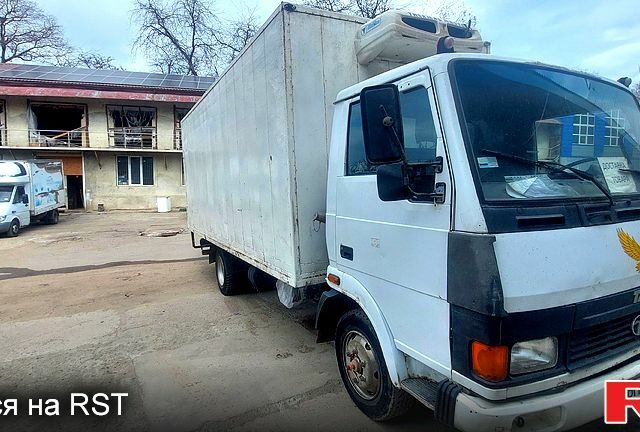 Белый TATA ЛПТ, объемом двигателя 5.7 л и пробегом 400 тыс. км за 5000 $, фото 1 на Automoto.ua