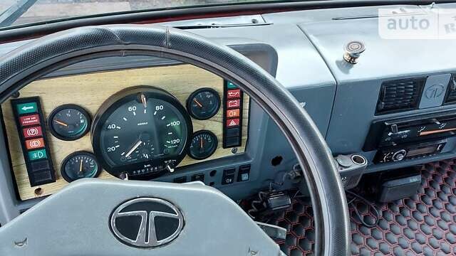 TATA ЛПТ 2008 в Луцке на Automoto.ua Красный TATA ЛПТ, объемом двигателя 5.68 л и пробегом 400 тыс. км за 13000 $, фото 21 на Automoto.ua