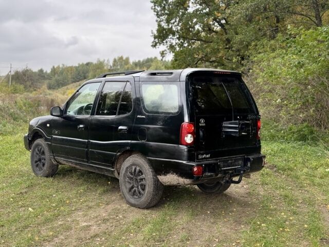 Черный TATA Сафари, объемом двигателя 2.2 л и пробегом 350 тыс. км за 2300 $, фото 5 на Automoto.ua