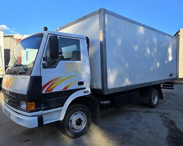 Білий TATA T 713, об'ємом двигуна 5.68 л та пробігом 300 тис. км за 7300 $, фото 1 на Automoto.ua