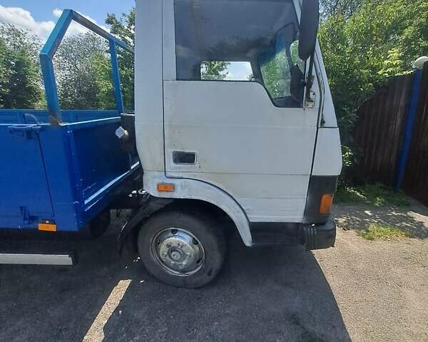 Белый TATA LPT 613, объемом двигателя 5.8 л и пробегом 400 тыс. км за 4800 $, фото 6 на Automoto.ua