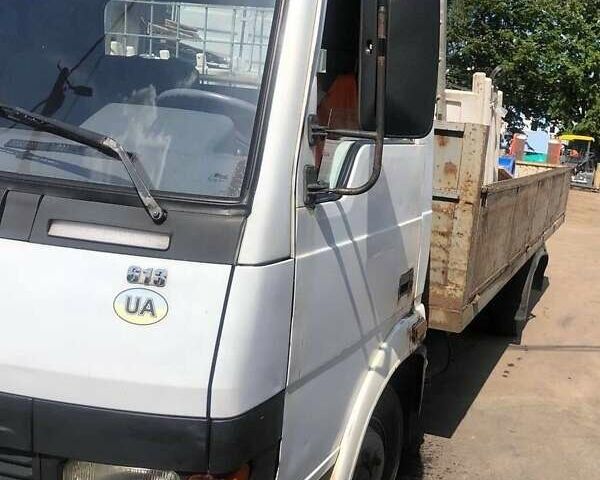 Білий TATA LPT 613, об'ємом двигуна 5.7 л та пробігом 343 тис. км за 5000 $, фото 1 на Automoto.ua