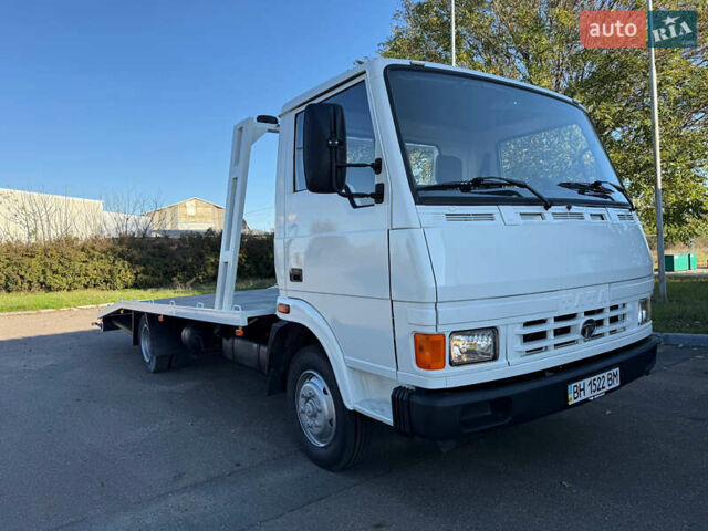 Белый TATA LPT 613, объемом двигателя 5.68 л и пробегом 64 тыс. км за 10800 $, фото 1 на Automoto.ua
