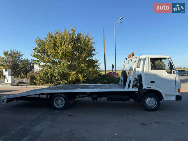 Белый TATA LPT 613, объемом двигателя 5.68 л и пробегом 64 тыс. км за 10800 $, фото 14 на Automoto.ua