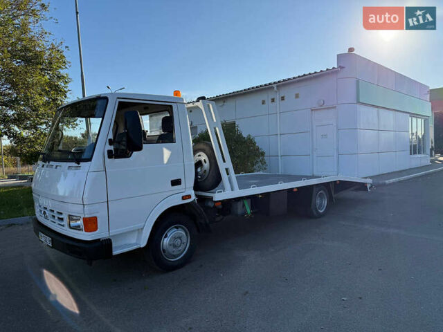 Белый TATA LPT 613, объемом двигателя 5.68 л и пробегом 64 тыс. км за 10800 $, фото 3 на Automoto.ua