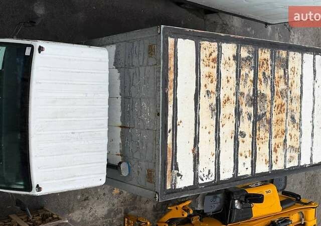 Білий TATA LPT 613, об'ємом двигуна 5.7 л та пробігом 320 тис. км за 2826 $, фото 6 на Automoto.ua