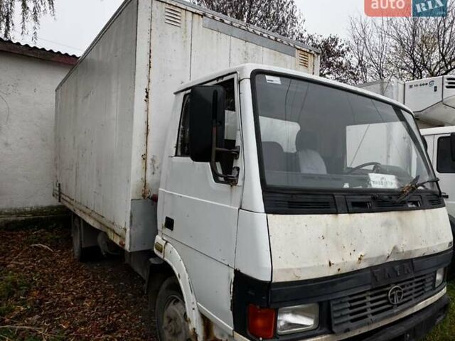 Белый TATA LPT 613, объемом двигателя 5.67 л и пробегом 395 тыс. км за 2800 $, фото 2 на Automoto.ua