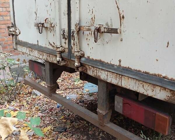 Белый TATA LPT 613, объемом двигателя 5.68 л и пробегом 600 тыс. км за 3000 $, фото 2 на Automoto.ua