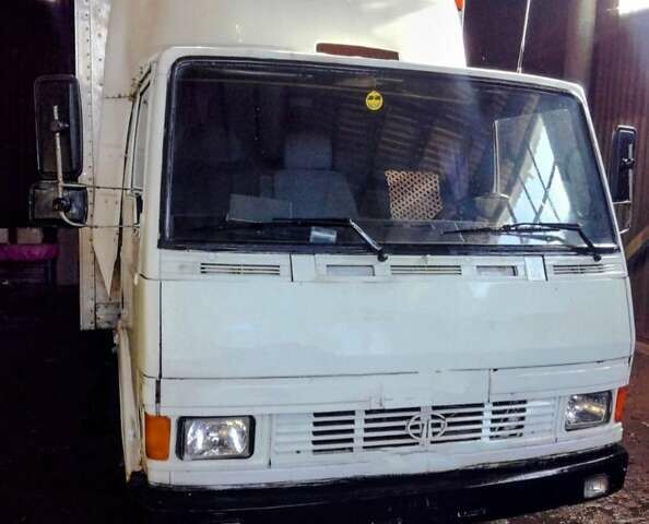 Белый TATA LPT 613, объемом двигателя 5.67 л и пробегом 78 тыс. км за 4590 $, фото 9 на Automoto.ua