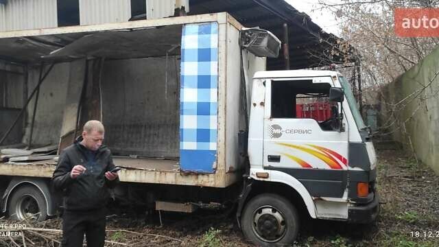 Белый TATA LPT 613, объемом двигателя 5.68 л и пробегом 20 тыс. км за 1800 $, фото 1 на Automoto.ua