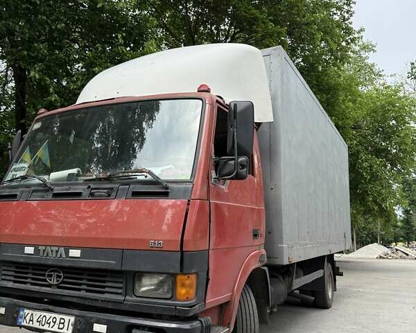 Красный TATA LPT 613, объемом двигателя 5.9 л и пробегом 1 тыс. км за 4200 $, фото 1 на Automoto.ua
