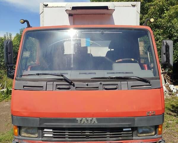TATA LPT 613, об'ємом двигуна 5.67 л та пробігом 235 тис. км за 6500 $, фото 1 на Automoto.ua