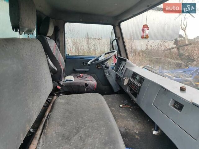 Синий TATA LPT 613, объемом двигателя 5.68 л и пробегом 400 тыс. км за 4021 $, фото 3 на Automoto.ua