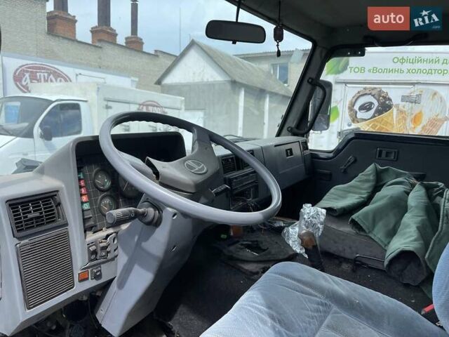 Синий TATA LPT 613, объемом двигателя 0 л и пробегом 279 тыс. км за 2999 $, фото 5 на Automoto.ua