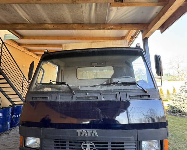 Синий TATA LPT 613, объемом двигателя 5.68 л и пробегом 680 тыс. км за 5800 $, фото 1 на Automoto.ua