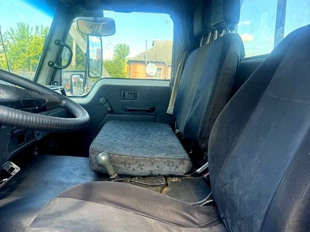 Білий TATA T713, об'ємом двигуна 5.7 л та пробігом 395 тис. км за 6300 $, фото 5 на Automoto.ua