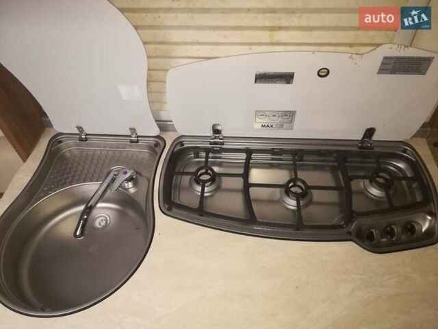 Белый Таберт Caravane, объемом двигателя 0 л и пробегом 3 тыс. км за 25500 $, фото 25 на Automoto.ua
