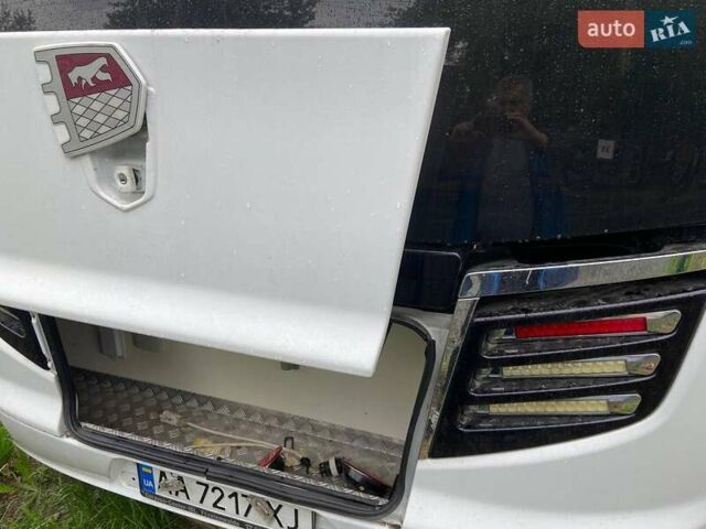 Белый Таберт Caravane, объемом двигателя 0 л и пробегом 3 тыс. км за 31500 $, фото 13 на Automoto.ua