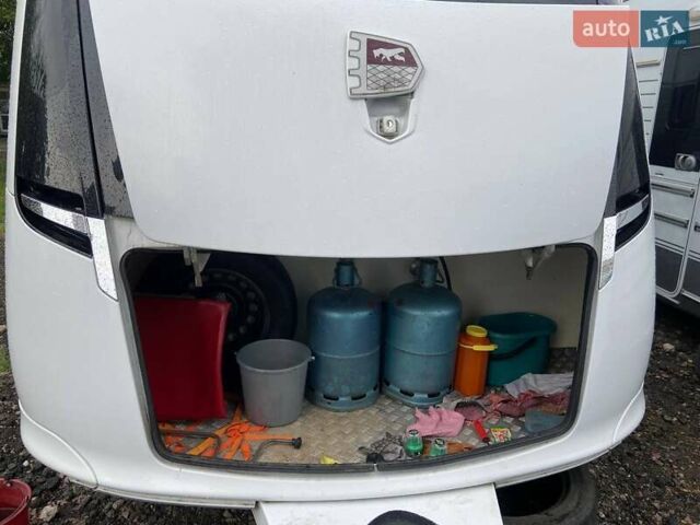 Белый Таберт Caravane, объемом двигателя 0 л и пробегом 3 тыс. км за 31500 $, фото 12 на Automoto.ua