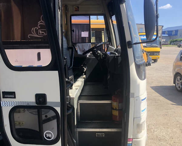 Белый Темза авто ЛБ, объемом двигателя 4.6 л и пробегом 450 тыс. км за 9000 $, фото 9 на Automoto.ua