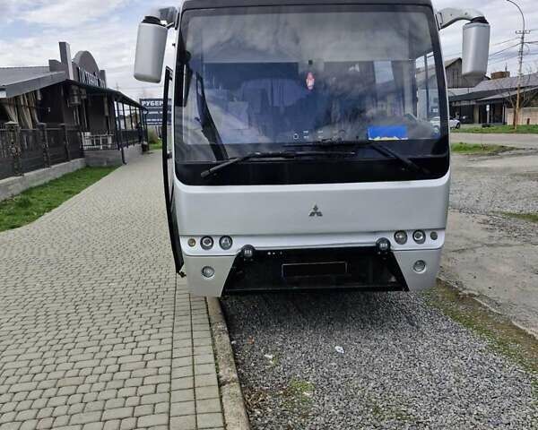 Серый Темза авто Престиж, объемом двигателя 4 л и пробегом 400 тыс. км за 27000 $, фото 1 на Automoto.ua