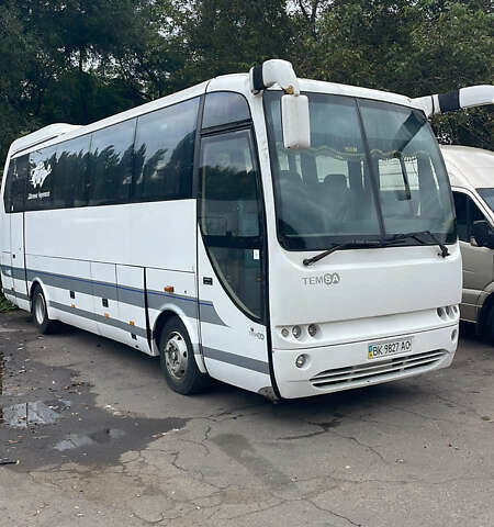 Білий Темза авто Prestige, об'ємом двигуна 4.6 л та пробігом 500 тис. км за 19999 $, фото 4 на Automoto.ua