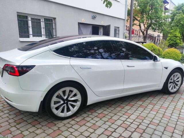 Білий Тесла Модель 3, об'ємом двигуна 0 л та пробігом 310 тис. км за 14999 $, фото 6 на Automoto.ua